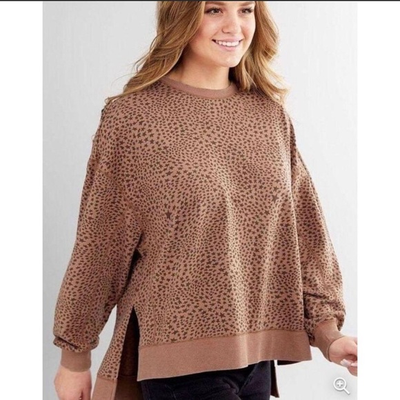 🌟 Z Supply Buckle Star Print Oversized Sweatshirt - Picture 2 of 10